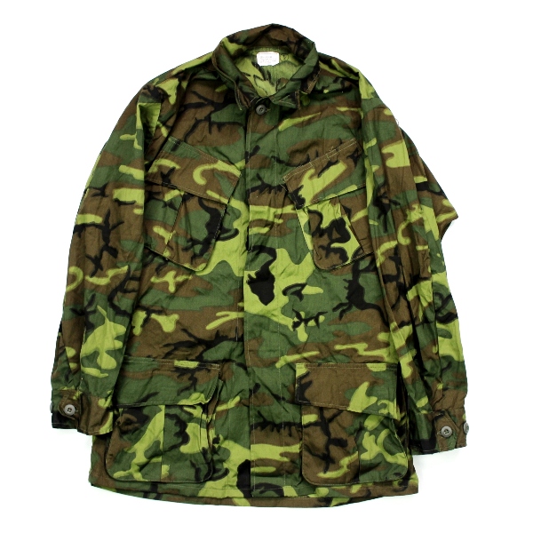 ERDL camouflage jungle fatigue / combat shirt - Small Regular - Mint