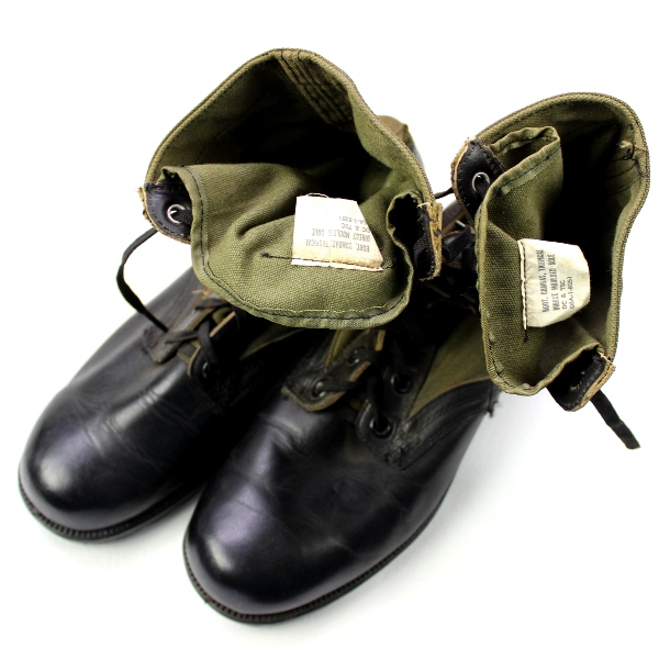 Scarce 2nd pattern jungle boots - Vibram soles - 8R