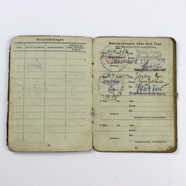 Wehrmacht soldbuch + wehrpass grouping - Identified to a Polish soldier