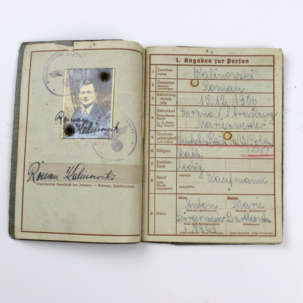 Wehrmacht soldbuch + wehrpass grouping - Identified to a Polish soldier