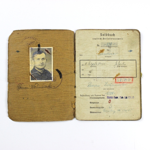 Wehrmacht soldbuch + wehrpass grouping - Identified to a Polish soldier
