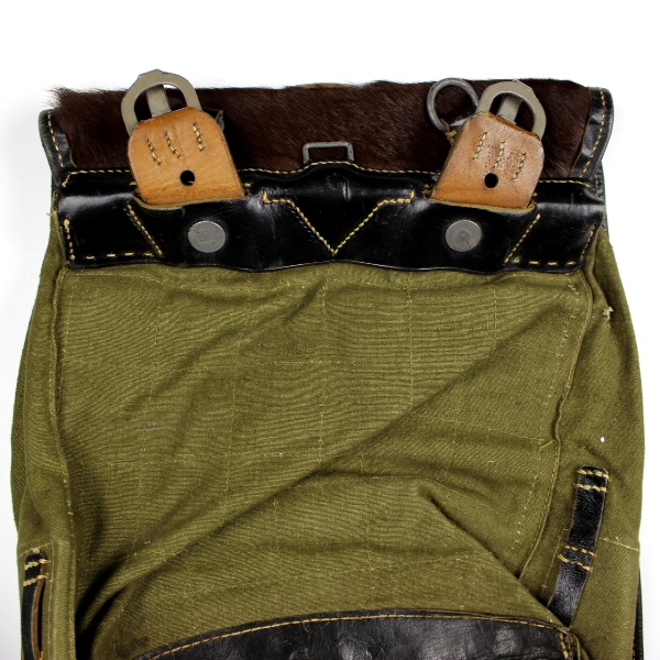 M1939 pony fur backpack