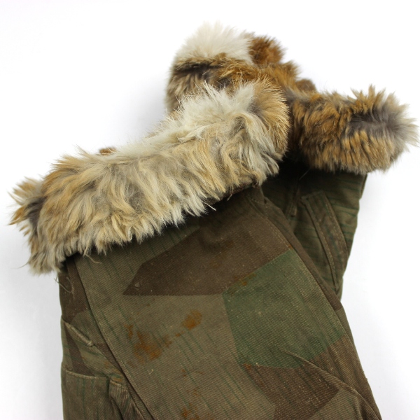 Splinter camouflage mittens