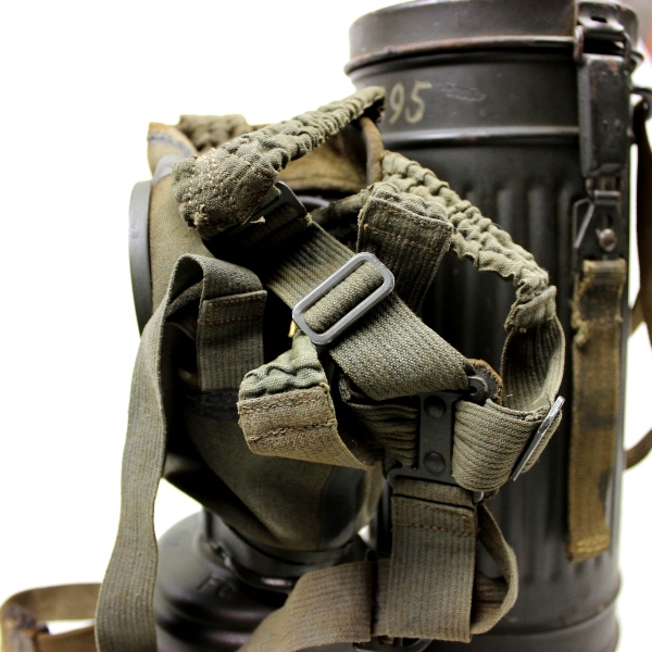 M1930 Gasmask, canister and straps - Identified