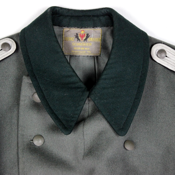 Officers winter greatcoat w/ sword shoulder harness