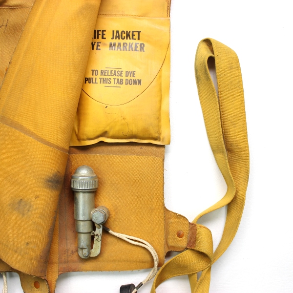 USAAF Life preserver vest type B4 - Dated 11/1943 