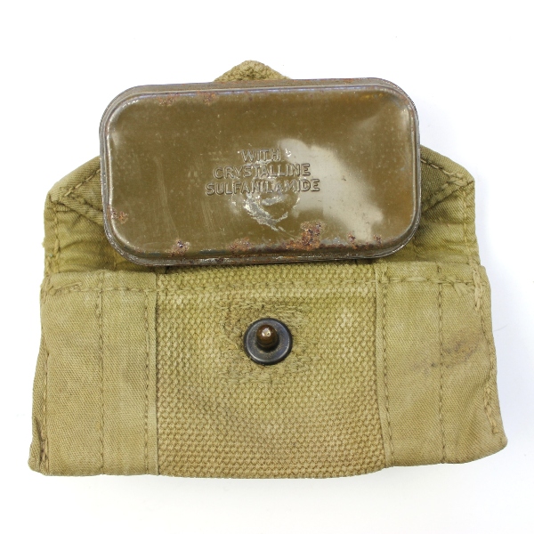 M1924 First aid packet pouch - USMC rigger made?