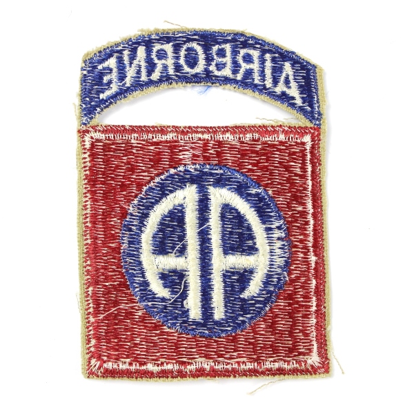 82nd Airborne Division patch w/ attached tab