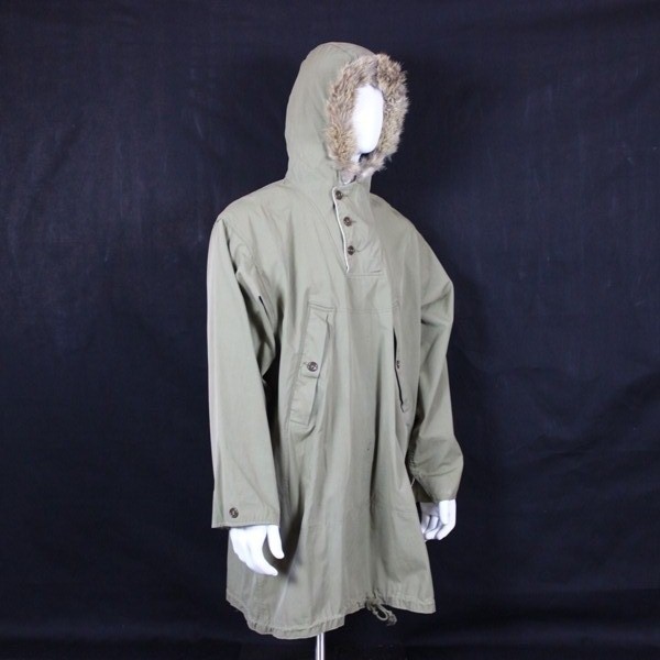 10th Mountain Division M1941 snow camouflage reversible parka w/ fur trimmed hood