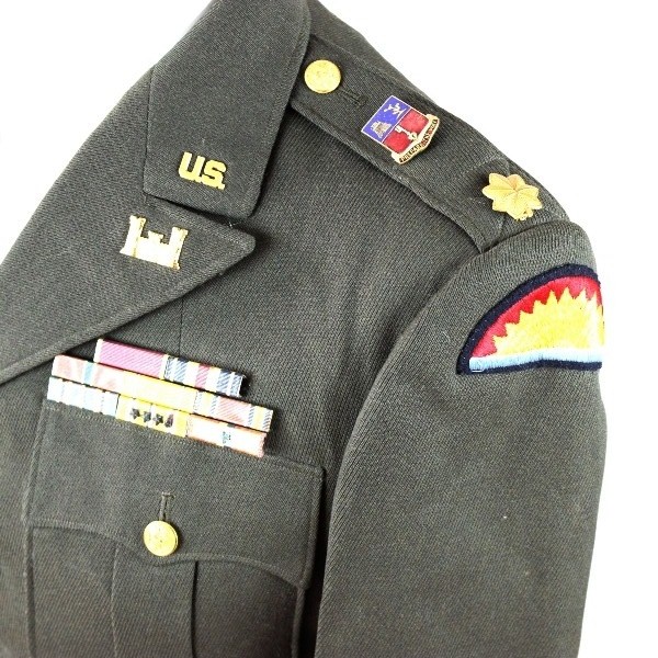 116th Eng. Bn (41st ID) officer grouping: Class-A & Ike Jacket