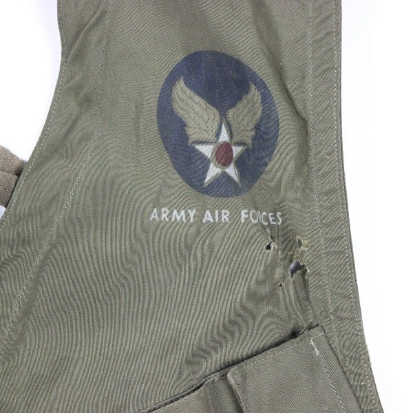 USAAF type C1 emergency sustenance vest - Identified