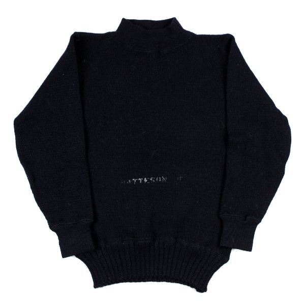44th Collectors Avenue - US Navy blue wool sweater & white ...