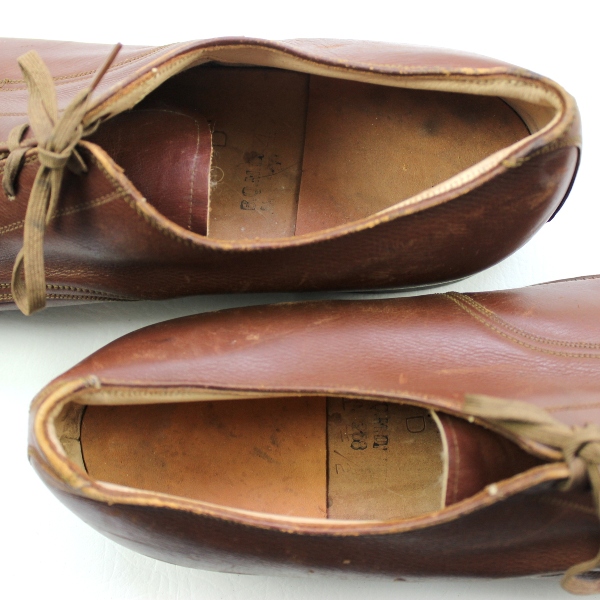 US Army officers low quarter dress shoes - 1942 dated - Size 14 1/2 D