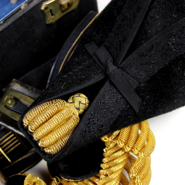 US Naval officer dress bicorn, epaulets, belt and cape