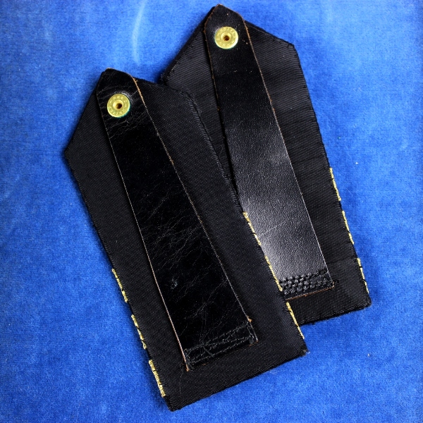 US Naval officer dress bicorn, epaulets, belt and cape
