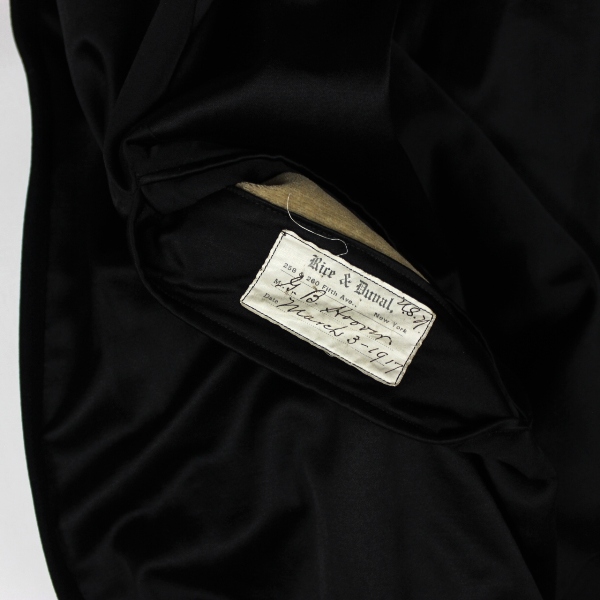 US Naval officer dress bicorn, epaulets, belt and cape