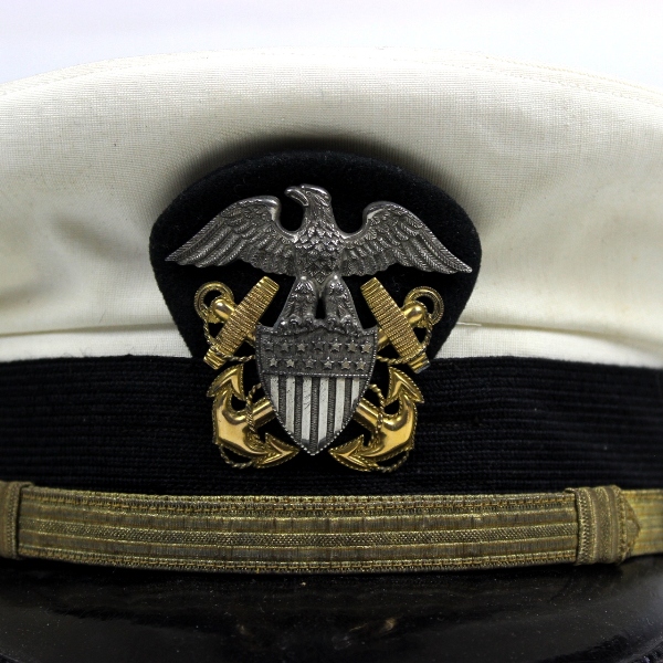 US Navy officer dress visor cap - Identified