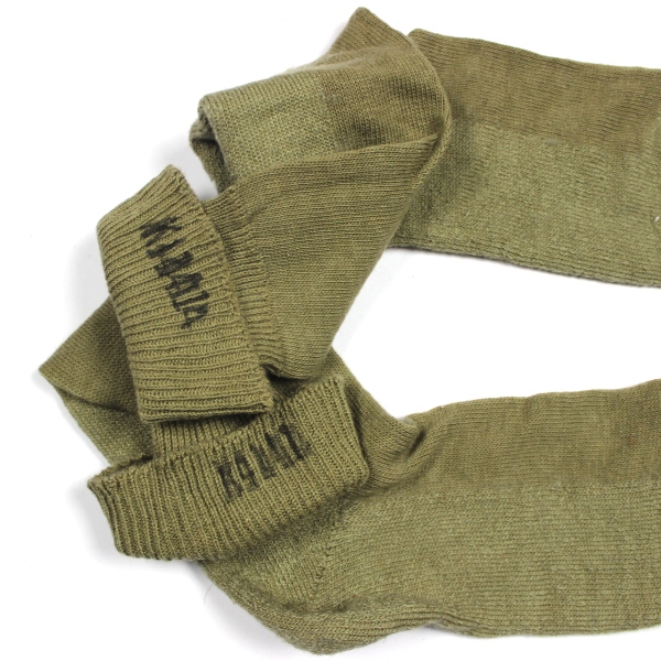 US Army OD wool-cotton blend socks - Size 10 1/2