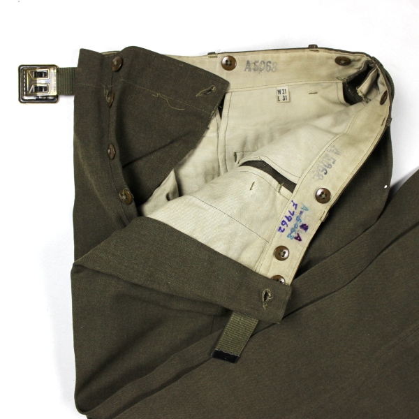 STUNNING Ike Jacket + uniform bag -71st Sig Svc Bn