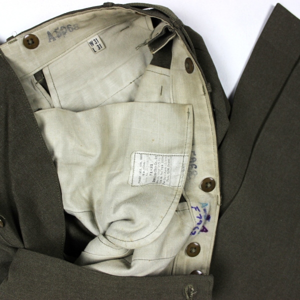 STUNNING Ike Jacket + uniform bag -71st Sig Svc Bn