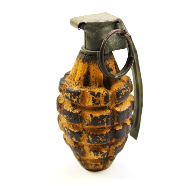 MKII fragmentation grenade w/ fuze - 1942/43