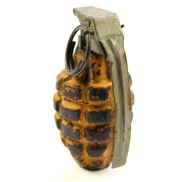 MKII fragmentation grenade w/ fuze - 1942/43