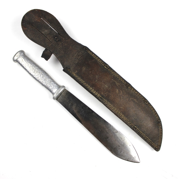 Theater-made knife w/ leather sheath