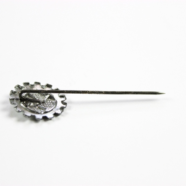 DAF member's stickpin