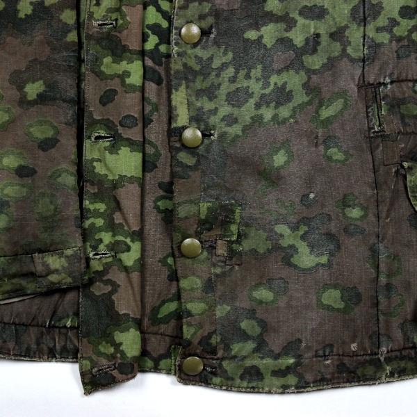 Oak-leaf camouflage reversible winter parka