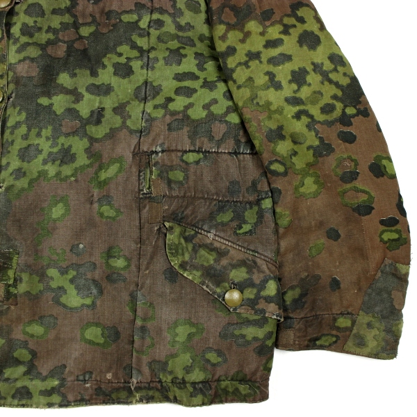 Oak-leaf camouflage reversible winter parka