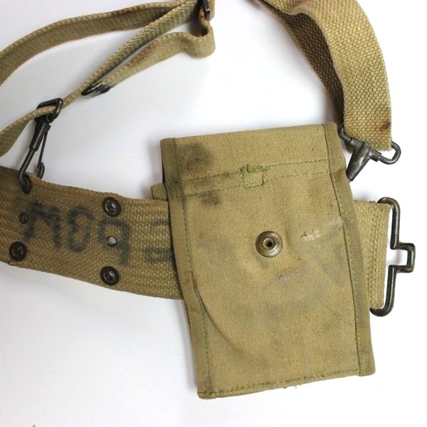 ETO officers equipment grouping: Belt, suspenders, pouch, holster - British Made