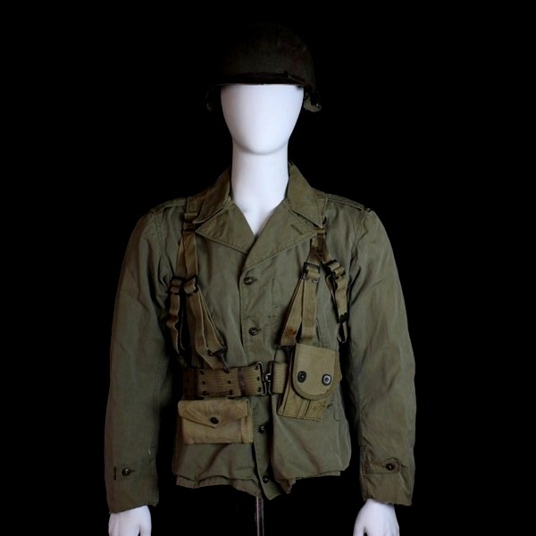 ETO officers equipment grouping: Belt, suspenders, pouch, holster - British Made