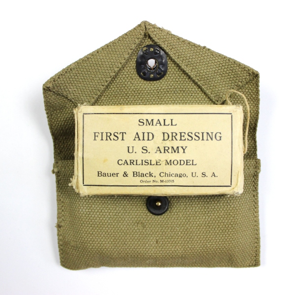 M1942 First aid packet pouch w/content - 1943