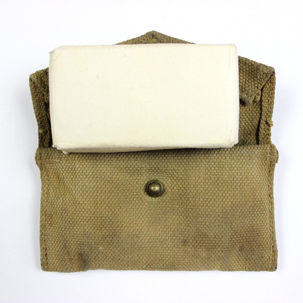 M1942 First aid packet pouch w/content - British Made 1944