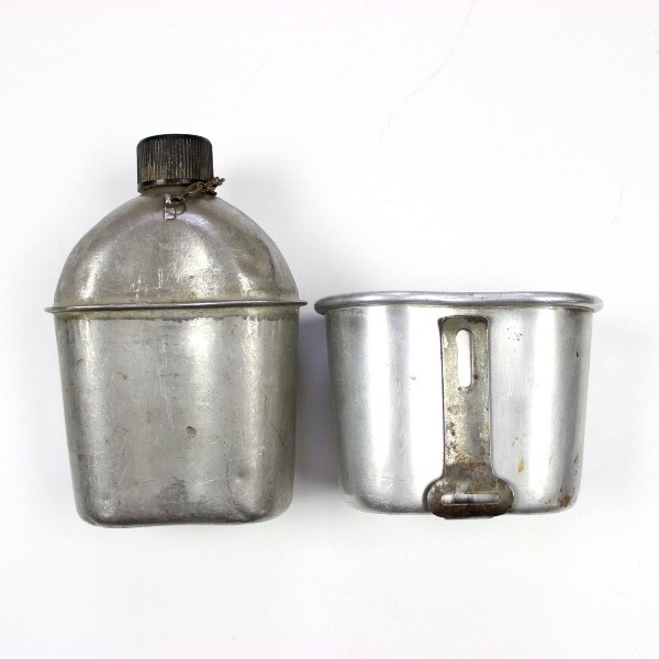 M1910 field canteen w/ British made cover - 1944