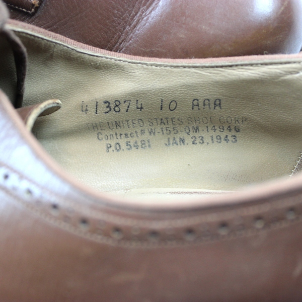 44th Collectors Avenue - Women Army Corps (WAC) service shoes - dated 1943