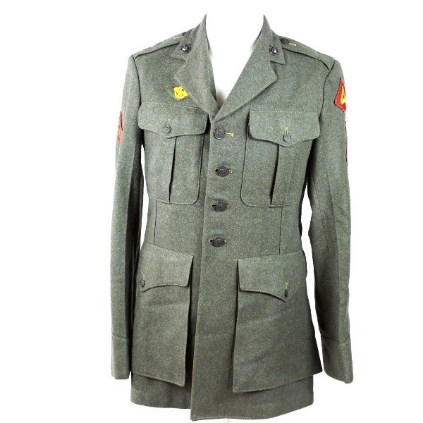 USMC corporal dress jacket - 4th Marine Division