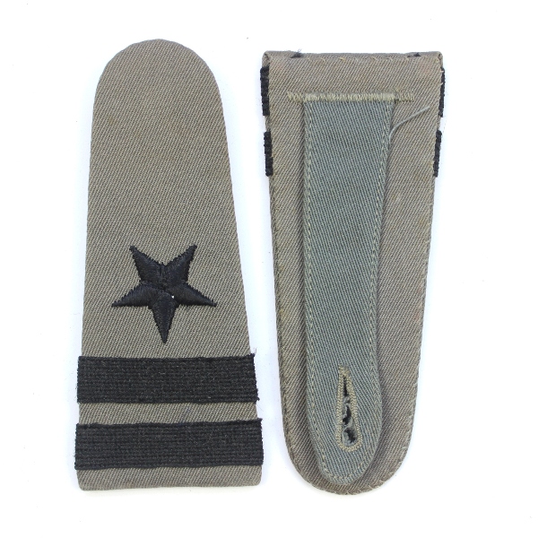 US Navy slate gray shoulder boards - Lieutenant Line Corps