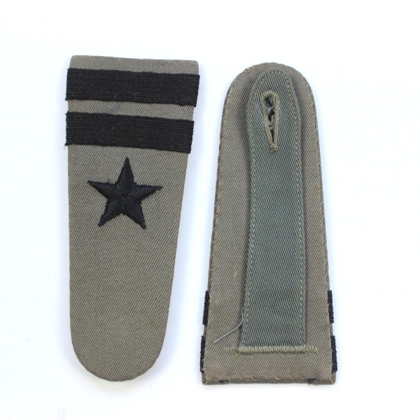 US Navy slate gray shoulder boards - Lieutenant Line Corps